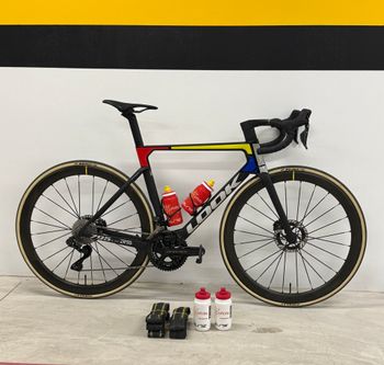 Tweedehands Look 795 BladeRS Dura Ace Di2 / WS EVO 2024 2024 Road & Gravel