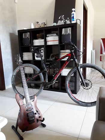 Used Specialized Men's Epic Comp Carbon 2018 2018 Mountainbike, Black, 29 — image 4 of 11