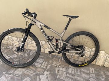 Gebrauchtes Trek Top fuel SRAM GX 2019 Mountainbike, Hellgrau — Bild 2 von 13