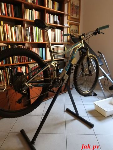 Tweedehands Giant Trance 27.5 1 2014 2014 Mountainbike — afbeelding 9 van 13