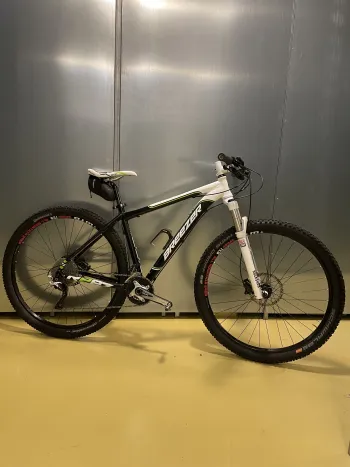 Used Breezer Thunder Expert 2015 Mountainbike — image 1 of 3