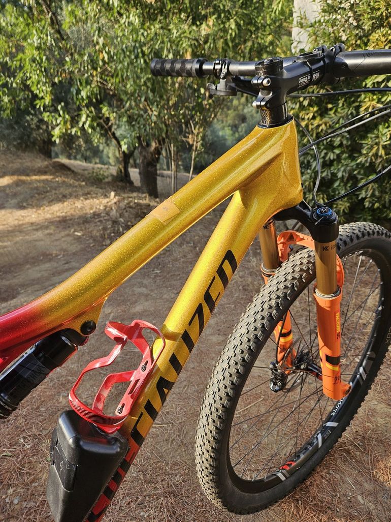 Used Specialized Epic SRAM GX Eagle 2019 Mountainbike, Red — image 4 of 14