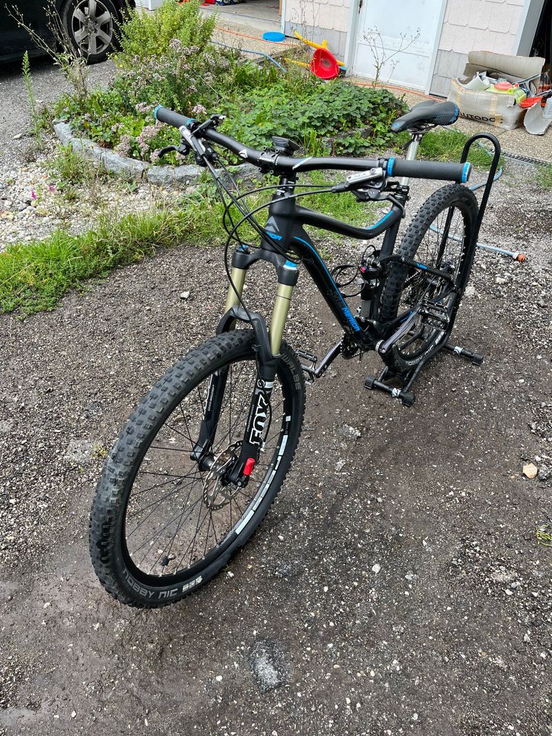 Merida One-Twenty 7. 800 2015 2015 Mountainbike usato, Nero — immagine 1 di 7