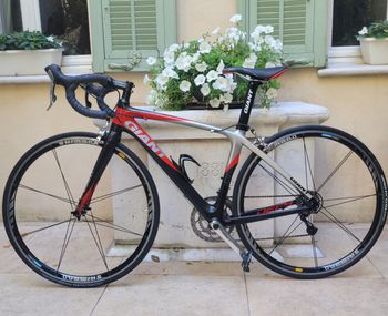 Used Giant Giant Defy Advanced 2009 Road & Gravel, Red — image 2 of 6