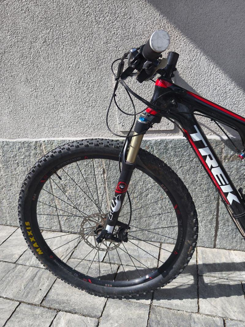 Tweedehands Trek Superfly FS 9.8 SL 2014 2014 Mountainbike — afbeelding 3 van 4