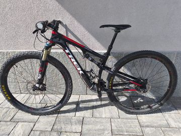 Tweedehands Trek Superfly FS 9.8 SL 2014 2014 Mountainbike — afbeelding 2 van 4