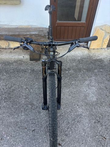 Used Trek Procaliber 9.8 SL 2017 2017 Mountainbike, Black, 27.5, 29 — image 5 of 5