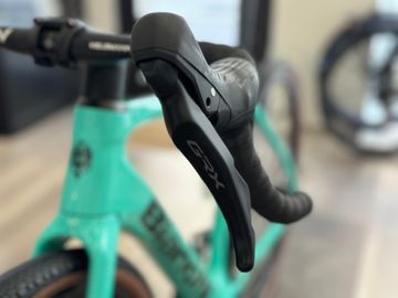 Brugt Bianchi Impulso COMP GRX 610 disc 2023 2023 Road & Gravel — billede 8 af 8