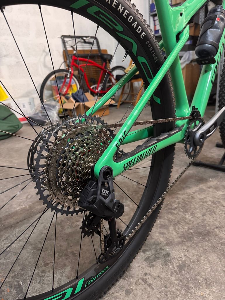 Used Specialized Epic SRAM GX Eagle AXS (T-Type) 2025 Mountainbike, Green — image 4 of 7
