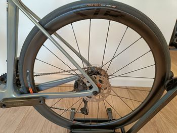 Used Liv Langma Advanced Pro 1 2025 2025 Road & Gravel, Light Gray — image 8 of 17