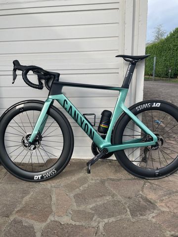 Used Canyon Aeroad CFR Disc LTD 2023 2023 Road & Gravel, Green — image 2 of 7