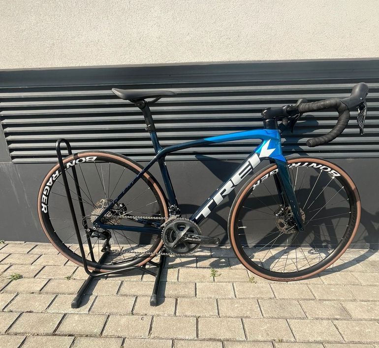 jun　TREK 「トレック」 EMONDA SL5 DISC2022 TREK 「トレック」」 EMONDA SL5 DISC 2022年モデル ロード
