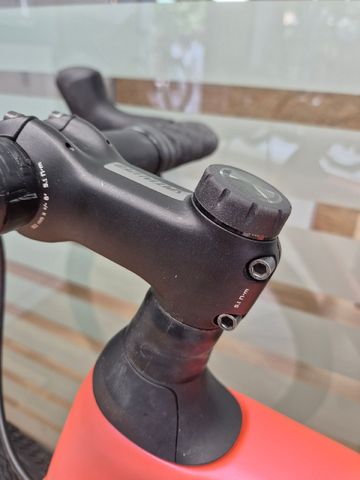 Used Specialized Diverge STR Pro 2024 2024 Road & Gravel, Red — image 11 of 12