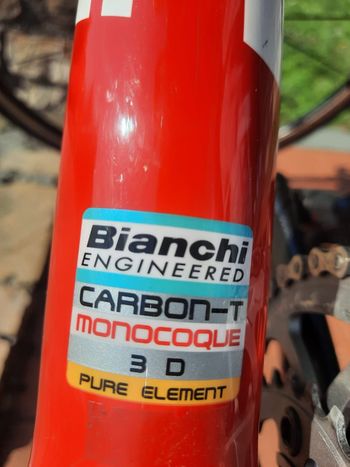 Used Bianchi 928 Carbon Mono-Q Tech 2009 Road & Gravel, Red — image 9 of 9