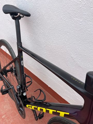 Used Scott Addict RC 2020 Road & Gravel, Black — image 7 of 13
