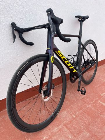 Used Scott Addict RC 2020 Road & Gravel, Black — image 5 of 13