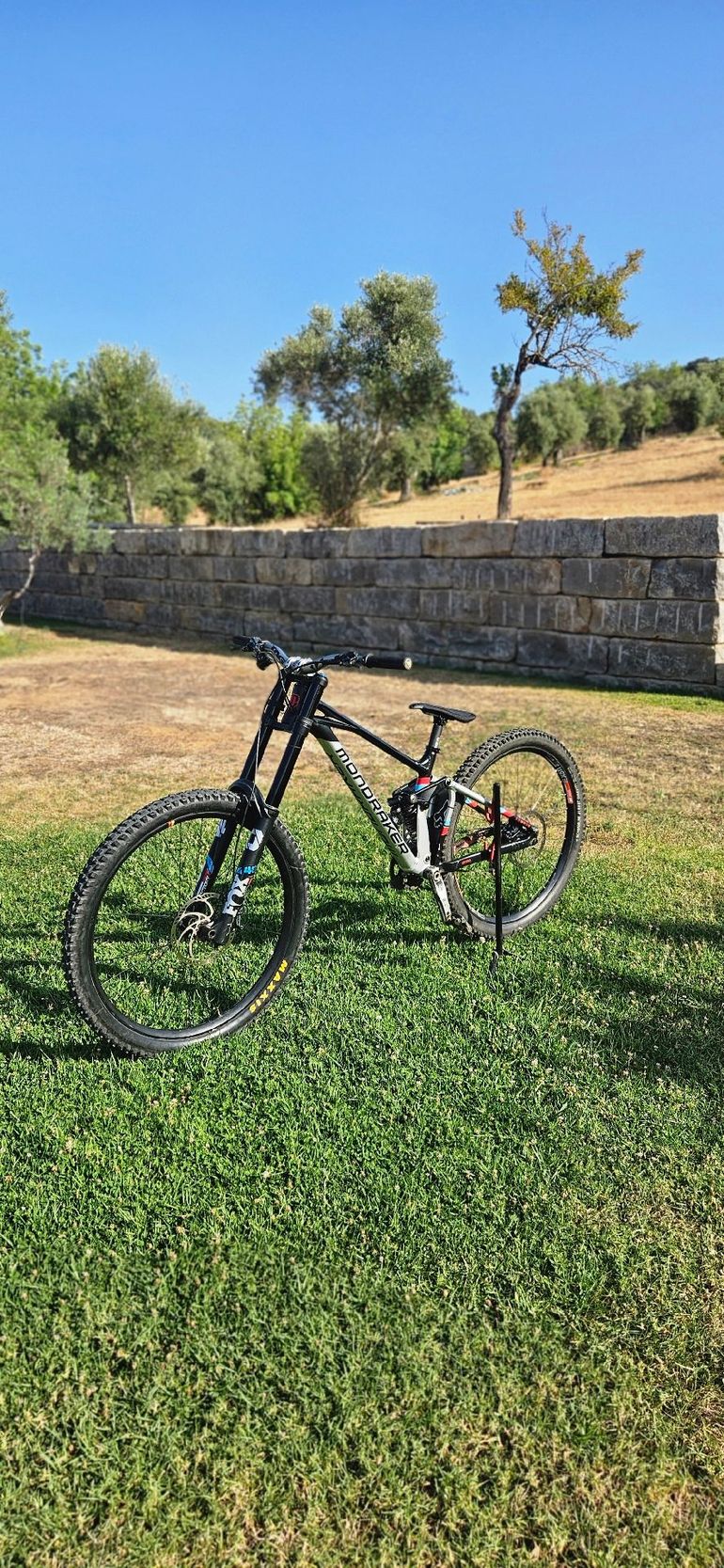 Tweedehands Mondraker Summum Shimano ZEE 2021 Mountainbike — afbeelding 3 van 5