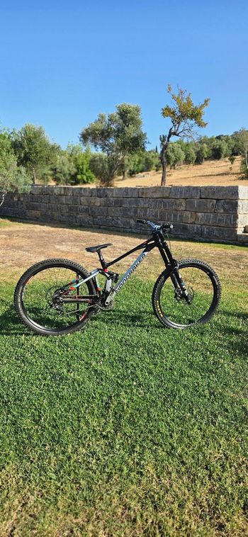 Tweedehands Mondraker Summum Shimano ZEE 2021 Mountainbike — afbeelding 1 van 5
