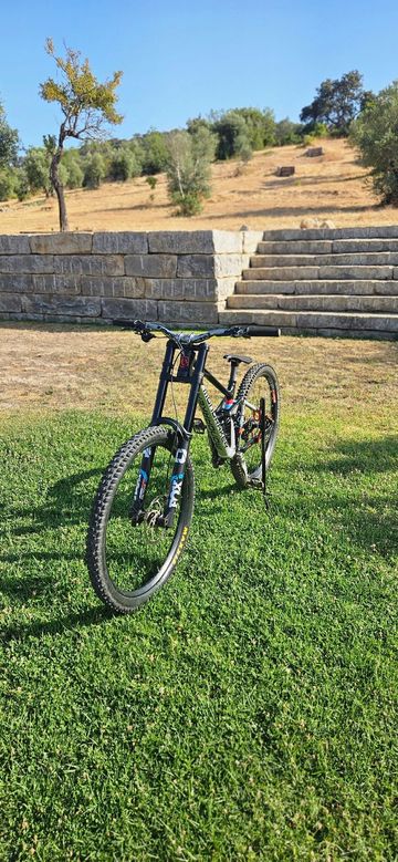 Used Mondraker Summum Shimano ZEE 2021 Mountainbike, Light Gray, 29 — image 4 of 5
