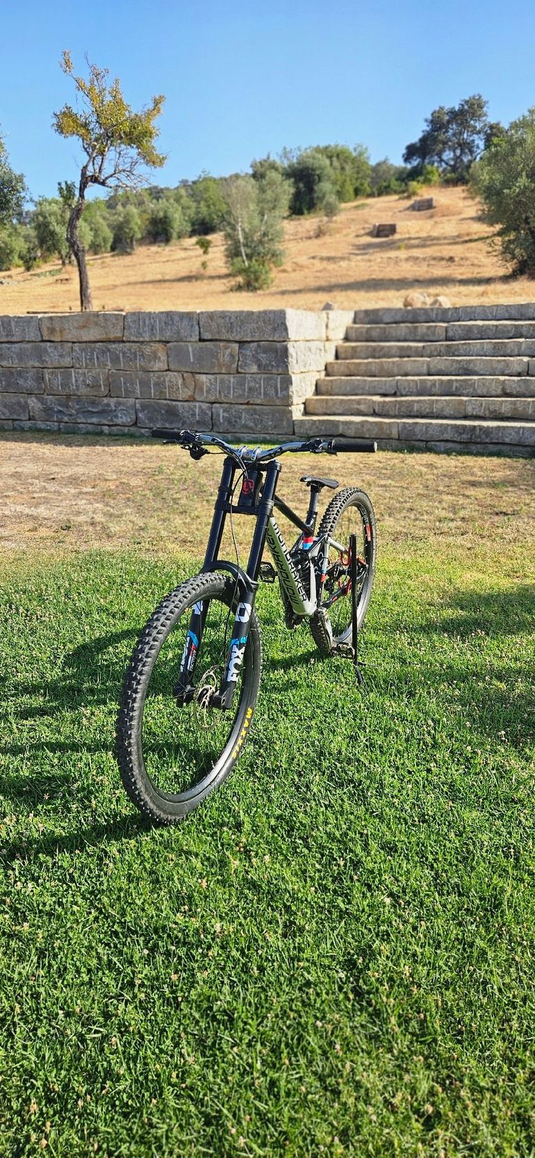 Tweedehands Mondraker Summum Shimano ZEE 2021 Mountainbike — afbeelding 4 van 5