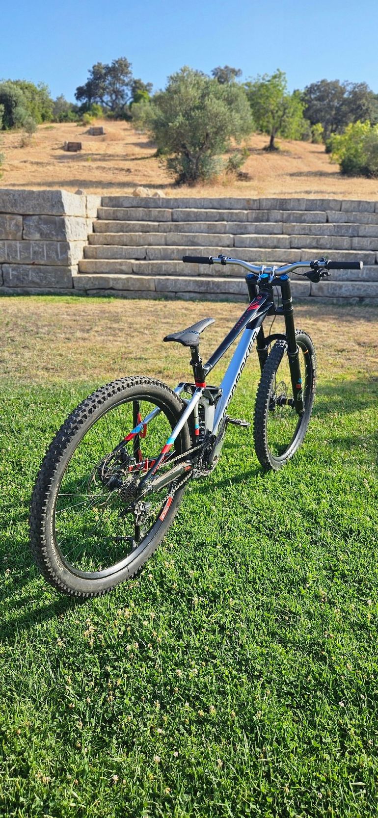 Tweedehands Mondraker Summum Shimano ZEE 2021 Mountainbike — afbeelding 2 van 5