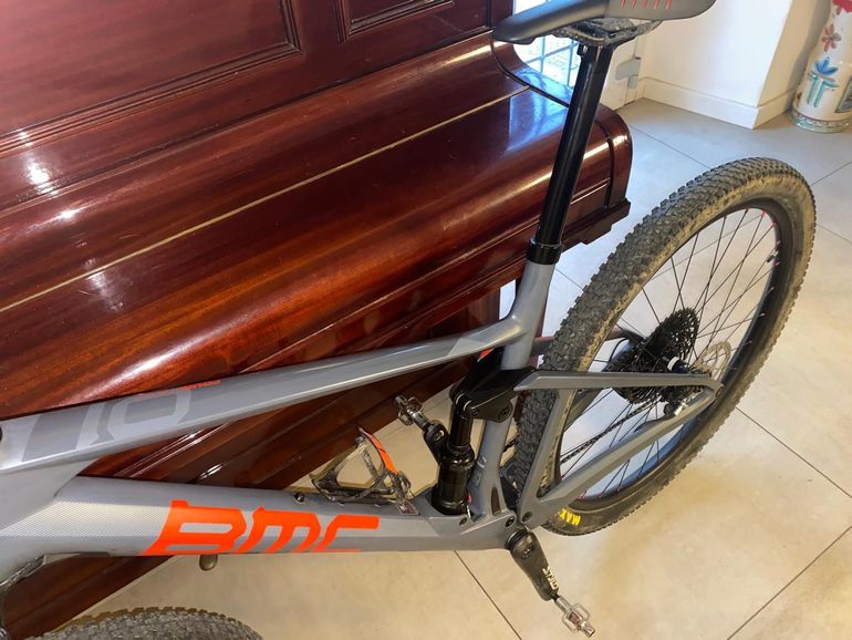 BMC FOURSTROKE 01 THREE 2019 2019