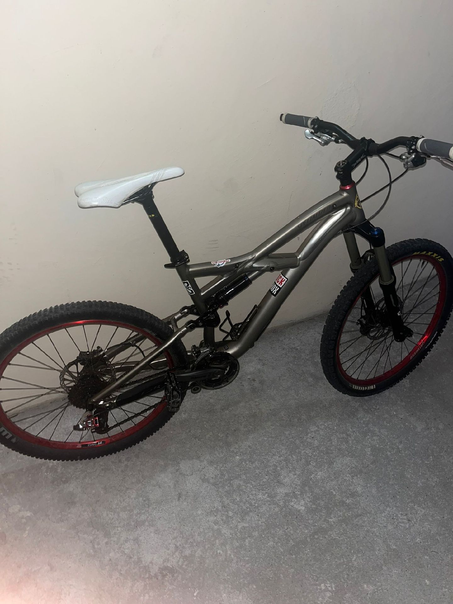 2010 Specialized Specialized Enduro S Works 2012 Specialized