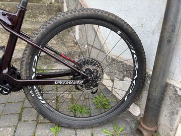 Used Specialized Epic Sram Eagle Transmission XX SL 2024 Mountainbike, Red — image 6 of 9