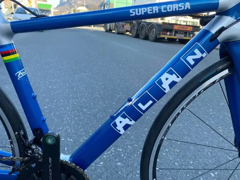 Used Alan Super Corsa Carbon Chorus Road & Gravel, shop.filter.color.0000ff — image 2 of 5