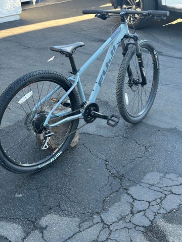 Used Fuji Nevada 29 1.7 2020 2020 Mountainbike, Light Gray, 29 — image 4 of 13