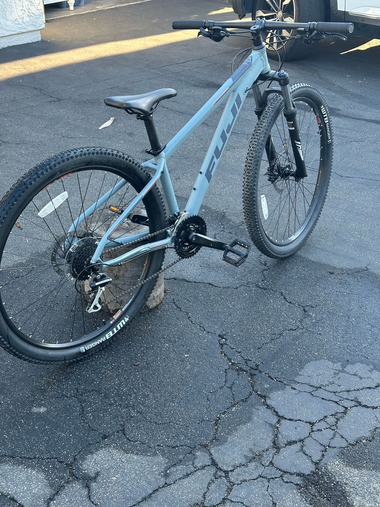 Used Fuji Nevada 29 1.7 2020 2020 Mountainbike, Light Gray, 29 — image 4 of 13