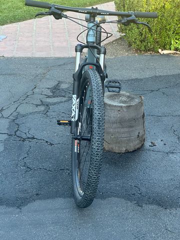 Used Fuji Nevada 29 1.7 2020 2020 Mountainbike, Light Gray, 29 — image 12 of 13