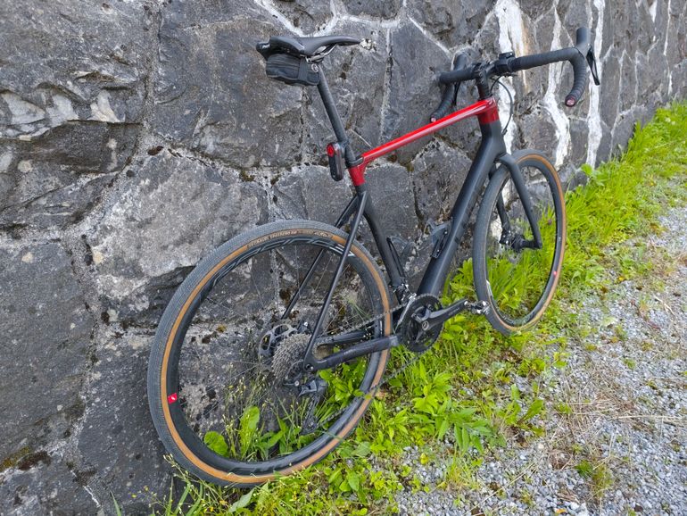 Gebrauchtes CUBE Pro C62 - Custom 2023 Road & Gravel, Schwarz — Bild 4 von 5