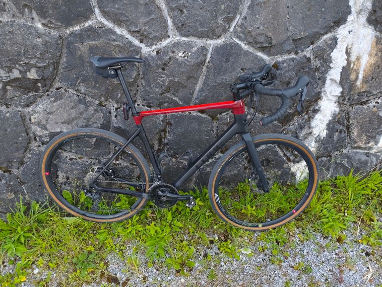 Gebrauchtes CUBE Pro C62 - Custom 2023 Road & Gravel, Schwarz — Bild 2 von 5