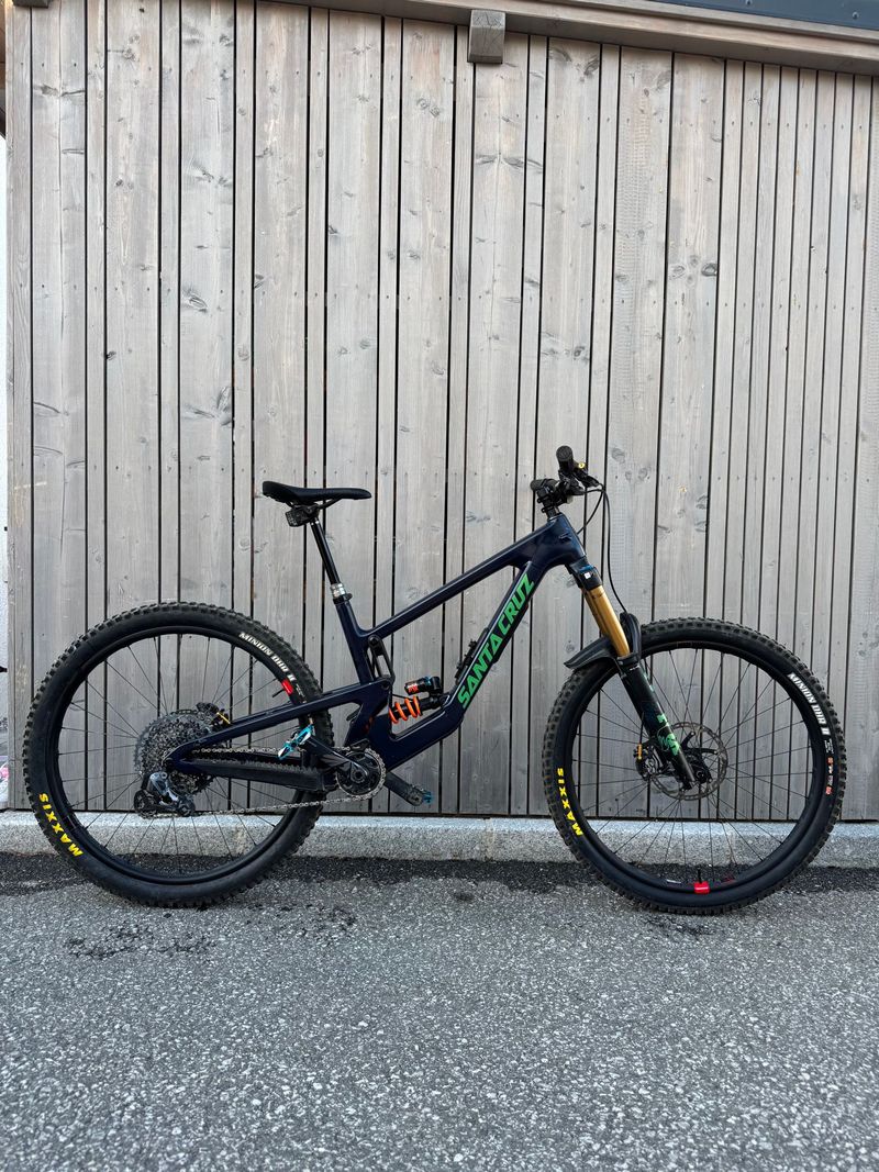 Used Santa Cruz Megatower SRAM X01 Eagle AXS 2024 MTB