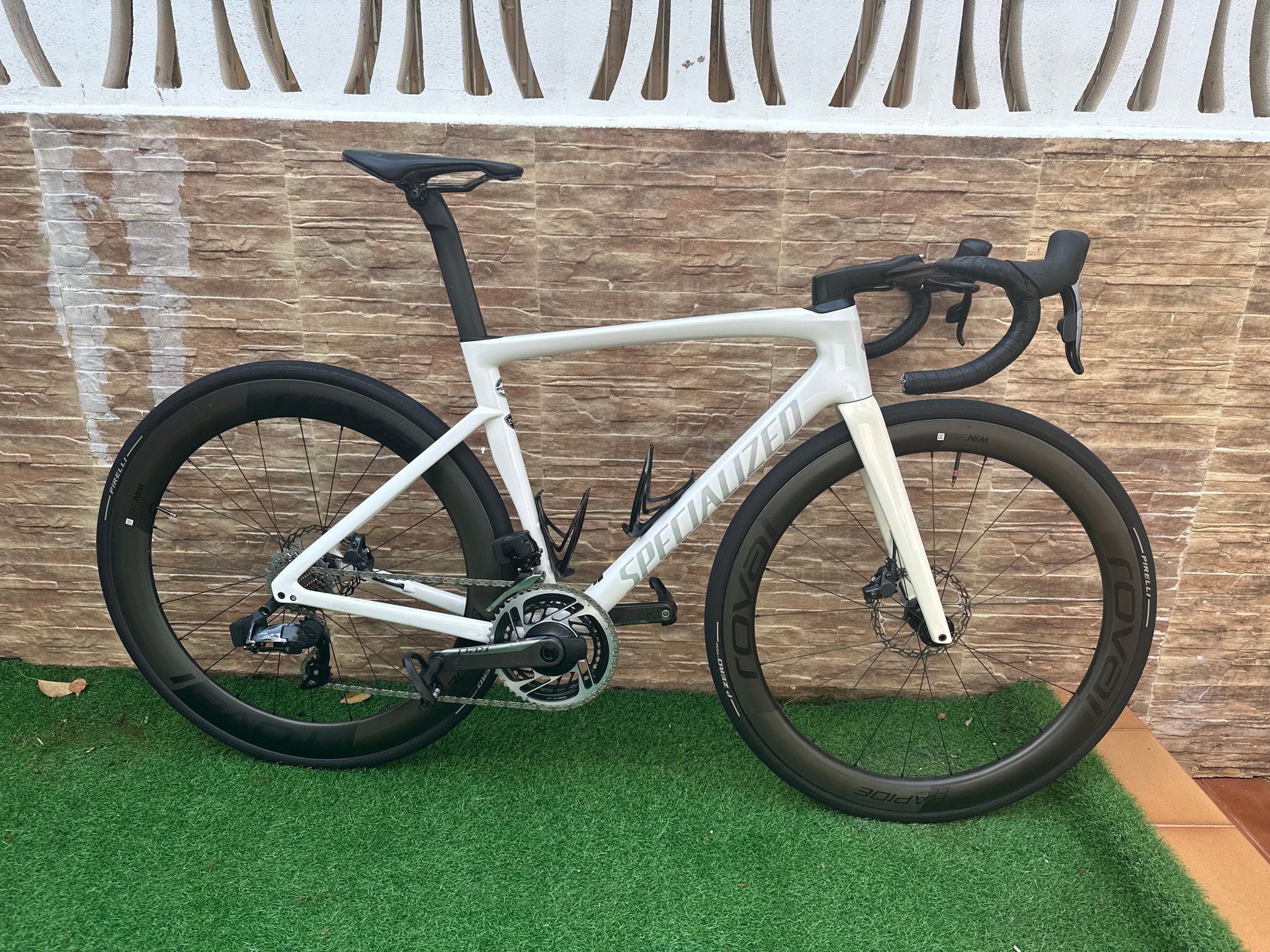 Specialized Tarmac SL7 Pro ⭐︎ SRAM Force Road Bikes: 2021 Specialized Tarmac SL7 Pro SRAM Force eTap