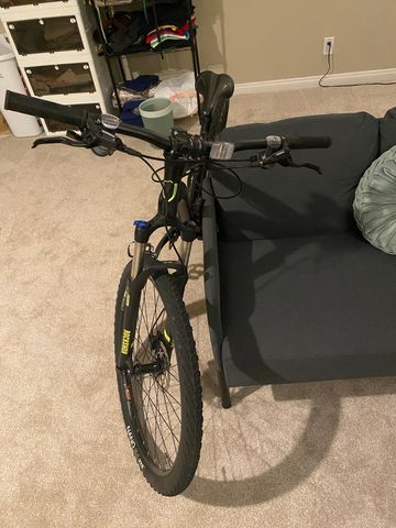 Used Norco Charger 7.3 2014 2014 Mountainbike, Black, 27.5 — image 9 of 12