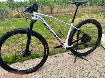 Gebrauchtes Mondraker CHRONO CARBON 2022 2022 Mountainbike, Weiß, 29 — Bild 2 von 8