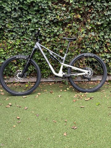 Gebrauchtes Rocky Mountain Instinct A50 Shimano 2024 2024 Mountainbike, Hellgrau, 27.5, 29 — Bild 2 von 22
