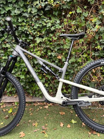 Gebrauchtes Rocky Mountain Instinct A50 Shimano 2024 2024 Mountainbike, Hellgrau, 27.5, 29 — Bild 13 von 22
