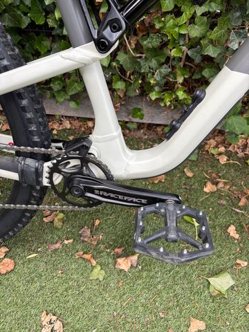 Gebrauchtes Rocky Mountain Instinct A50 Shimano 2024 2024 Mountainbike, Hellgrau, 27.5, 29 — Bild 7 von 22
