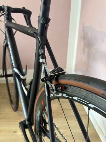 Used Canyon Ultimate AL SLX 2015 Road & Gravel, Black — image 7 of 9
