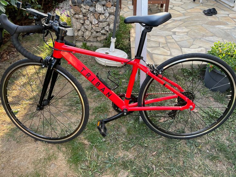Used TRIBAN RC100 Road Bike 2020 2020 Road & Gravel, Red — image 2 of 3