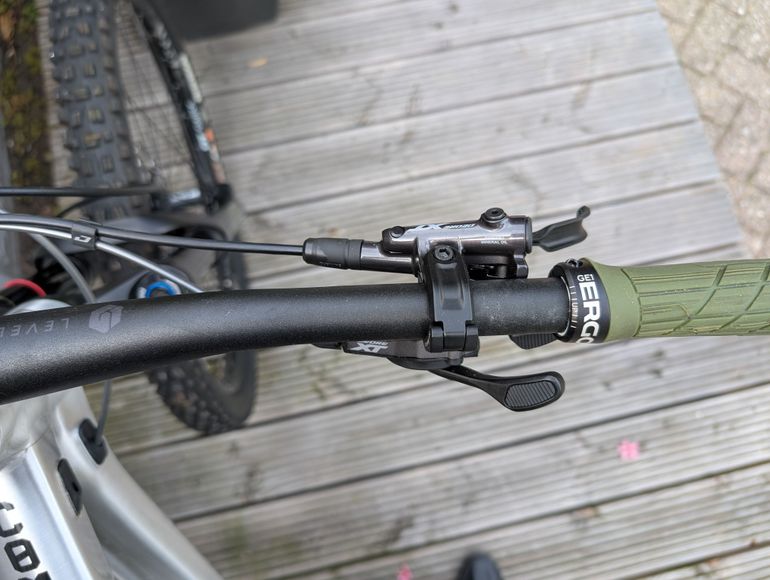 Used Commencal META TR Shimano Deore XT 2023 Mountainbike, Light Gray — image 10 of 10