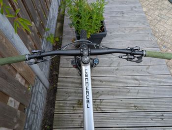 Used Commencal META TR Shimano Deore XT 2023 Mountainbike, Light Gray — image 8 of 10