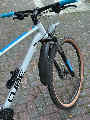 Used CUBE Aim Shimano Alivio 2022 Mountainbike, Light Gray — image 4 of 6