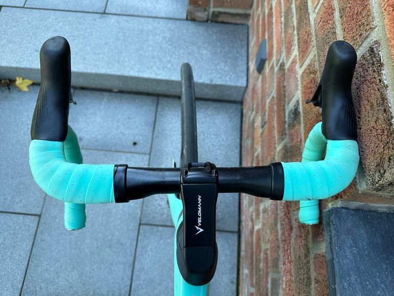 Used Bianchi OLTRE COMP ULTEGRA DI2 2025 2025 Road & Gravel, Green — image 3 of 10