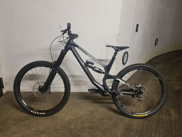 Canyon AL 7.0 2018 2018 Mountainbike usato, Nero — immagine 1 di 10