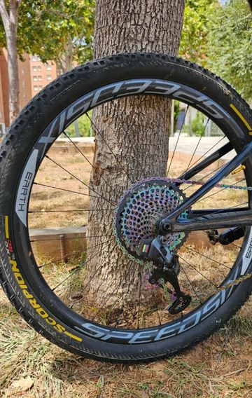 Tweedehands Orbea Oiz SRAM XX1 Eagle AXS 2022 Mountainbike — afbeelding 2 van 8