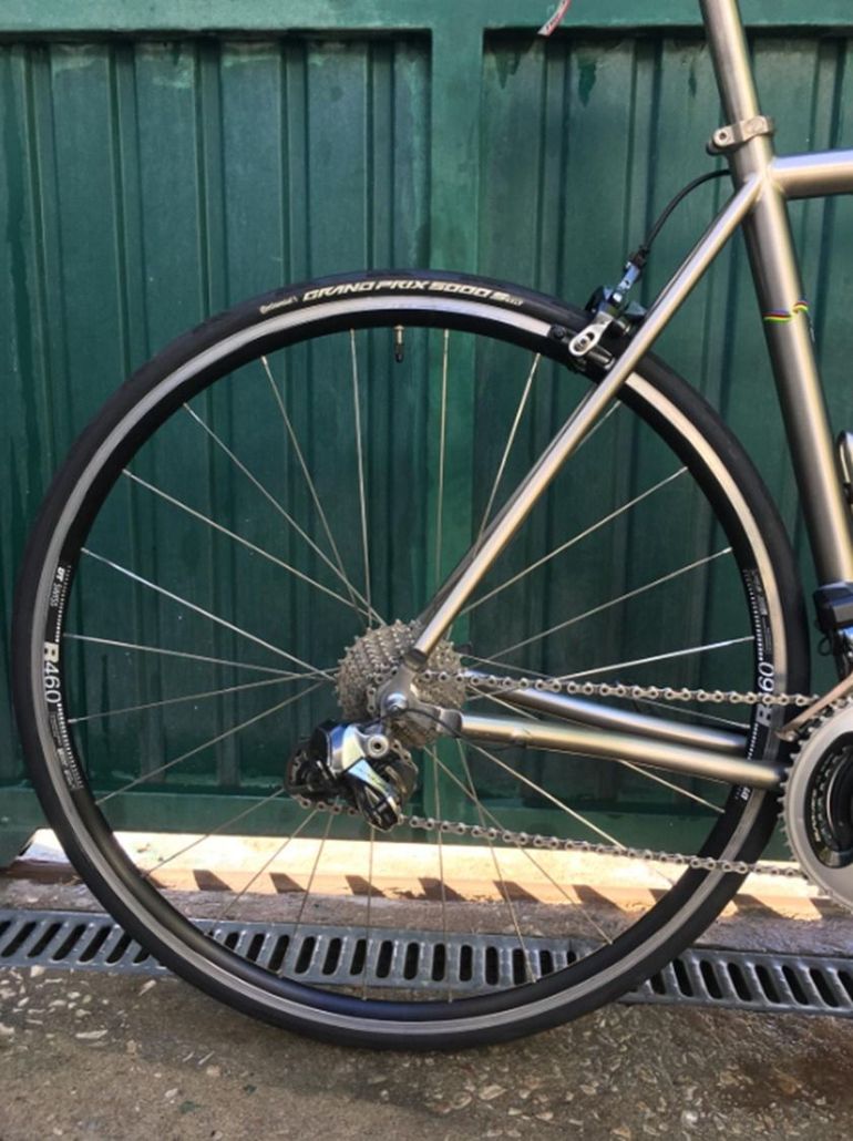 Used Seven Cycles Axiom 2010 Road & Gravel, Light Gray — image 2 of 10
